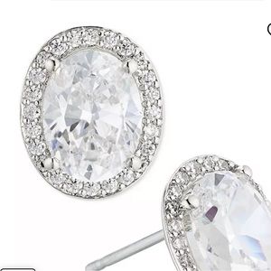 ELIOT DANORI New
Crystal Halo Stud Earrings